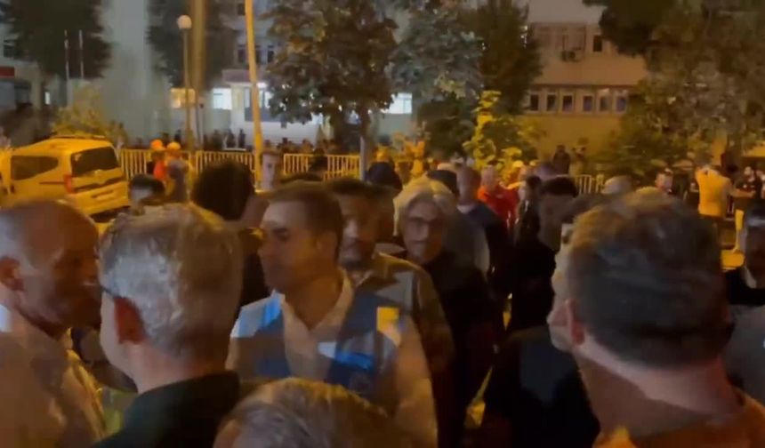 Ahmet Akın: "Tüm hemşehrilerimizi rahata erdirmeden evimize girmeyeceğiz"