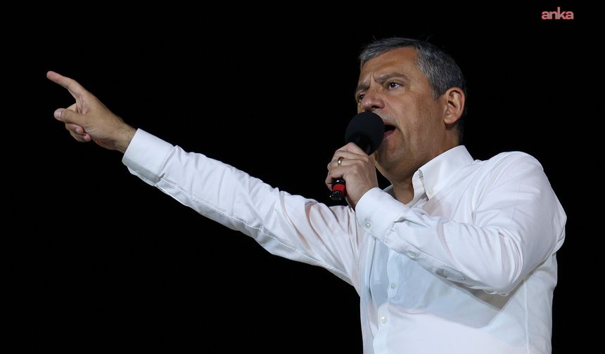 Özgür Özel’den Kadıköy mitinginde Erdoğan’a çağrı: “Getir sandığı, kaçma”