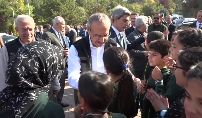 Malatya’da Cumhuriyet'in 102. yılı için 102 fidan dikildi