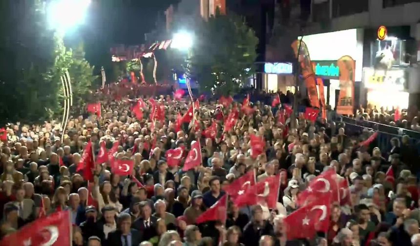 Özgür Özel: “37 vatandaşımız İsrail’in elinde, hükümet ses çıkaramıyor”