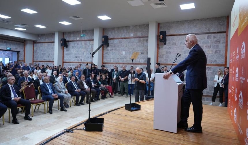 "Arslantepe Höyüğü Karşılama Merkezi" törenle açıldı... Bakan Ersoy: "Arslantepe dünya kültürüne tanıtılacak"
