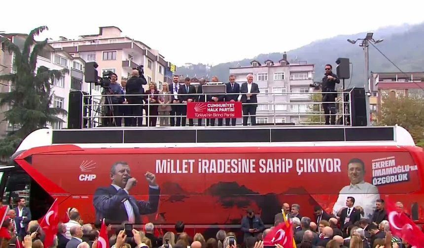 Özgür Özel Ordu mitinginde konuştu: “68’inci eylemde Ordu tarihe geçti, doğru yoldayız”