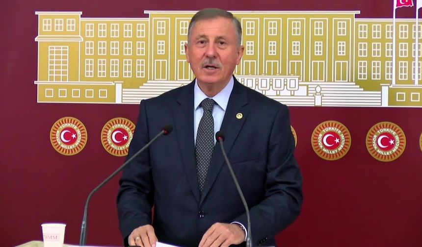 Selçuk Özdağ: “Türkiye Sarayı Değil, Denetleyen Bir Parlamentoyu Hak Ediyor”