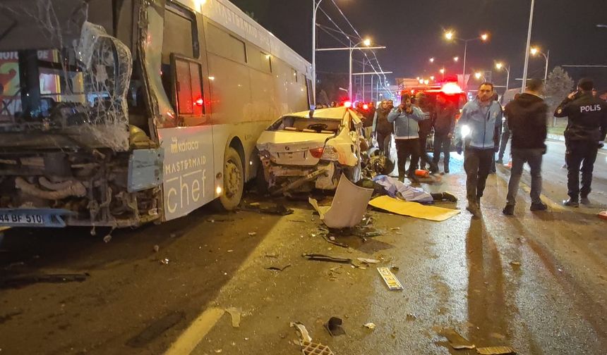 Malatya’da üç araç çapıştı: 2 kişi yaşamını yitirdi, 3 kişi yaralandı