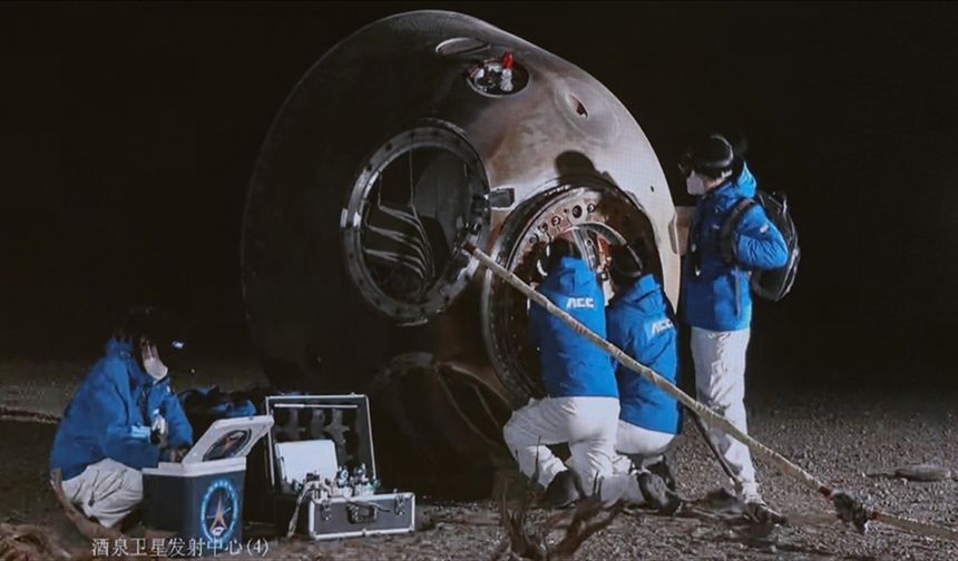 Çinli taykonotlar Şıncou-20’de ilk uzay yürüyüşünü tamamladı: Hasar tespiti ve onarım çalışmaları yapıldı