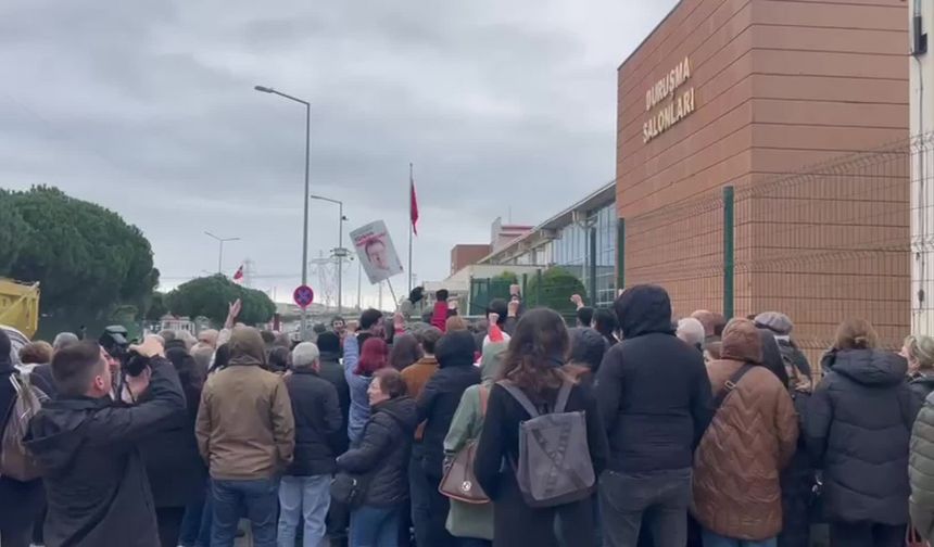 İmamoğlu’ndan diploma davasında sert çıkış: “Bu bir siyasi devre dışı bırakma mücadelesidir”