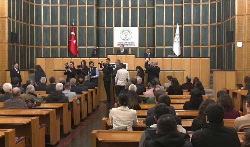 Hatimoğulları: Bayramda 86 milyona müjde verelim, yasaları bu ay çıkaralım