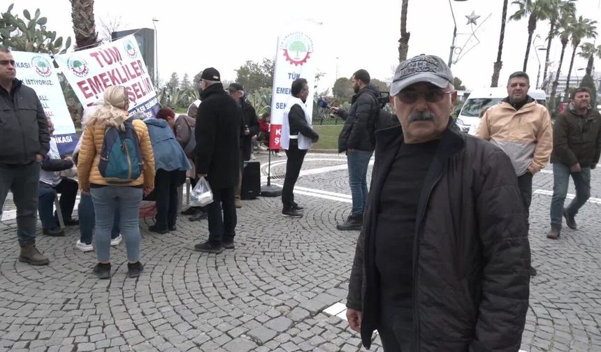 İzmir’de Emeklilerden Seyyanen Zam İmzası