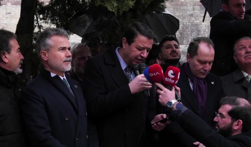 Necmettin Erbakan Vefatının 15. Yılında Anıldı: Arıkan ve Fatih Erbakan Mezarı Başında Bir Araya Geldi