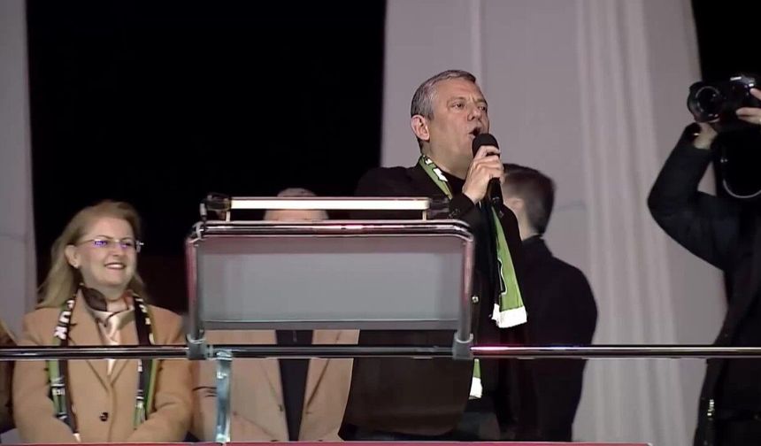 Özgür Özel: “Dokuz aydır iddianame yok, bu zulüm bitsin”