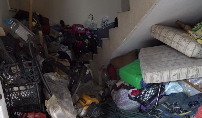 Toroslar’da Yaşlı Adamın Evinden 8 Ton Çöp Çıktı