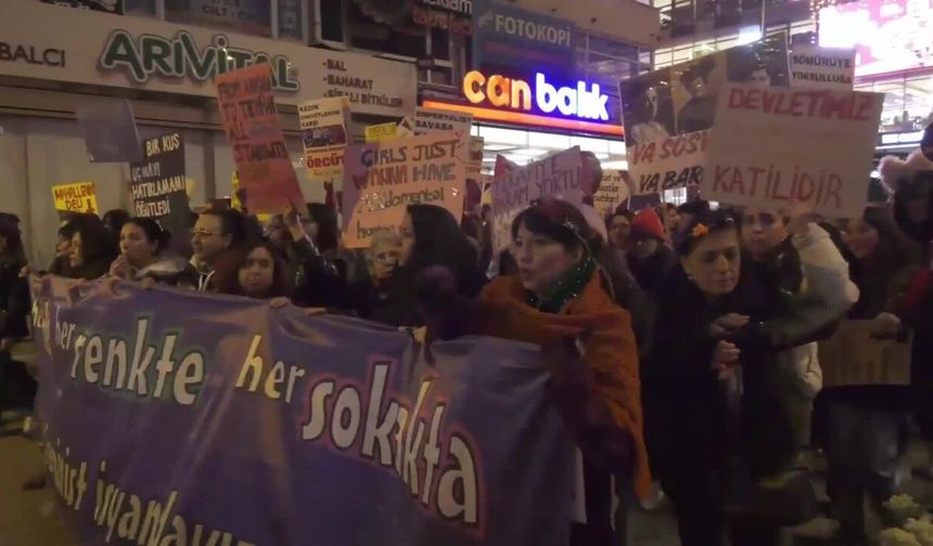 Ankara’da 20. Feminist Gece Yürüyüşü: "Her Dilde, Her Sokakta İsyandayız"