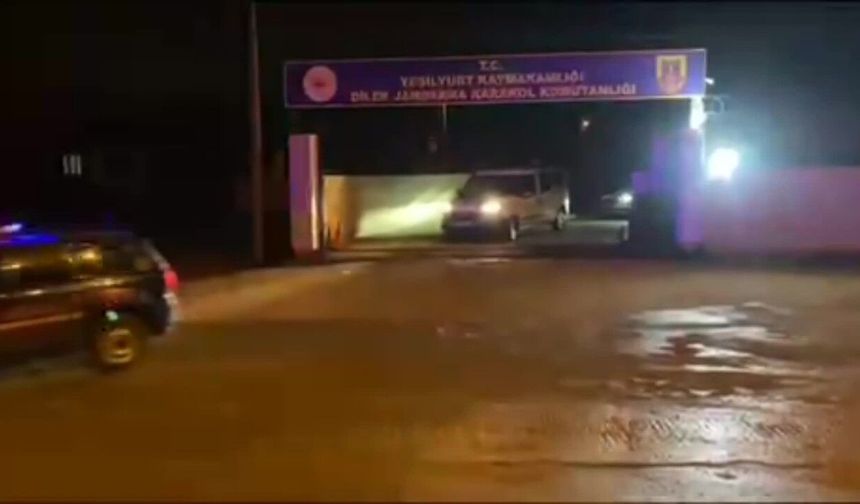 Malatya’da uyuşturucu operasyonu: 7 kilogram esrar ele geçirildi, 2 şüpheli gözaltına alındı