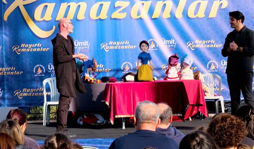 Muratpaşa Atatürk Kent Meydanı’nda Ramazan Çarşısı ve Etkinlikleri Devam Ediyor