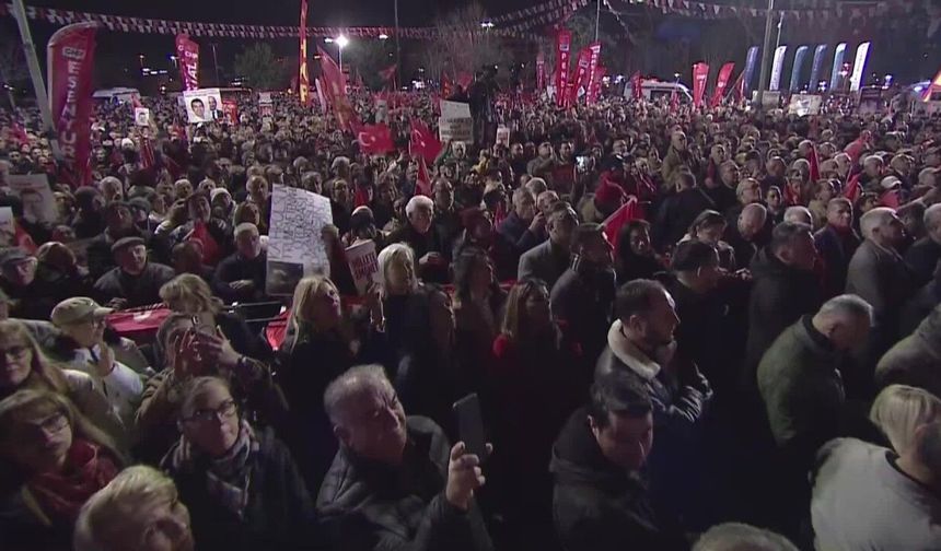 Özgür Özel: Emekliye bir asgari ücret maaş, bayramlarda da bir asgari ücret ikramiye