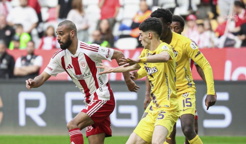 Antalyaspor, İkas Eyüpspor'u 3-0 mağlup etti