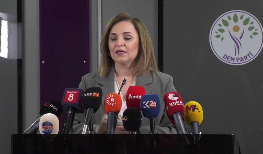 DEM Parti'den Özgür Özel'in "Ara Seçim" Çağrısına Yanıt: "Gündemimizde Seçim Yok, Demokratikleşme Var!"