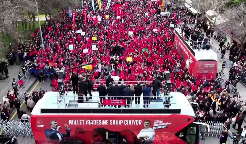 Özgür Özel’den Nevşehir’de "Çiftçi" Resti: "Mazotta ÖTV ve KDV’yi Tarihe Gömeceğiz!"