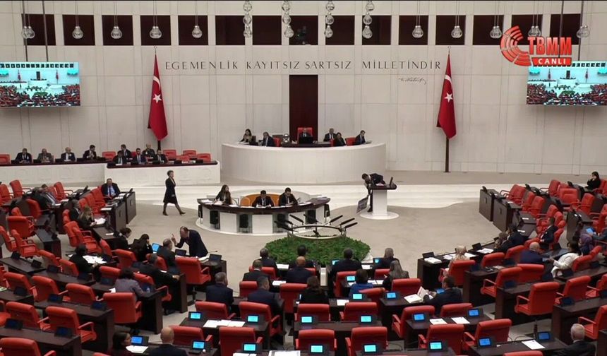 "Parası Olana Tezkere, Olmayana Askere!" Veli Ağbaba’dan 413 Bin Liralık Bedelli Askerlik Resti