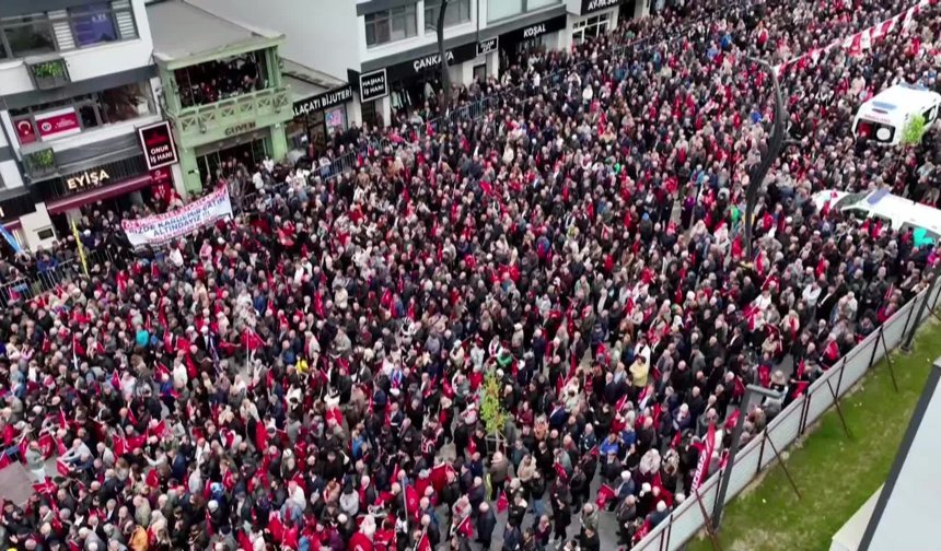 Özgür Özel Karabük’ten haykırdı: "100 yıl önceki o büyük mucizeyi bir kez daha hep birlikte başaracağız!"