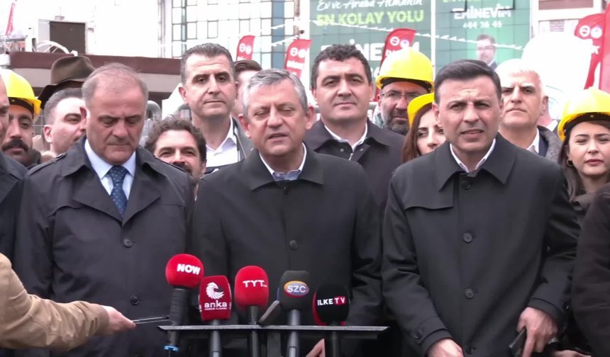 Özgür Özel’den Kadıköy’de Taksim Resti: "Gelecek Sene Mutlaka Orada Olacağız!"