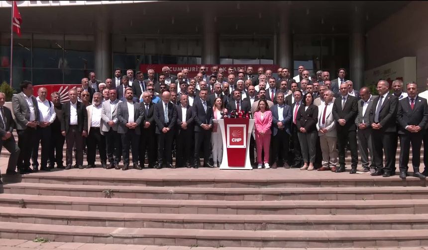 CHP’de Tarihi Gün! 833 Delege İmzası Genel Merkez’e Teslim Edildi: "10 Gün Süre Veriyoruz!"