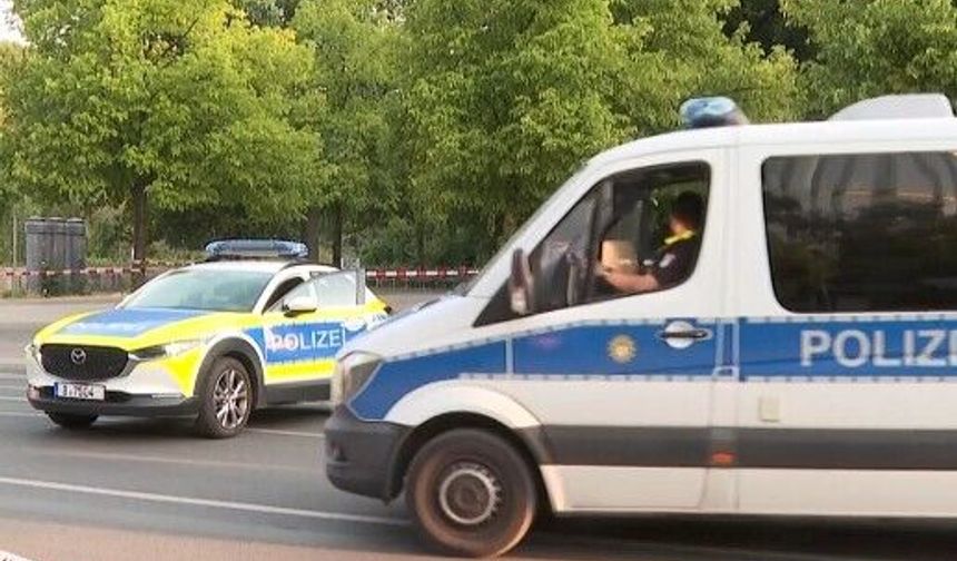 Berlin’deki Onur Yürüyüşü Saldırısında Şüpheli Aranıyor: Polis "Tehlikeli ve Silahlı" Diyerek Uyardı!