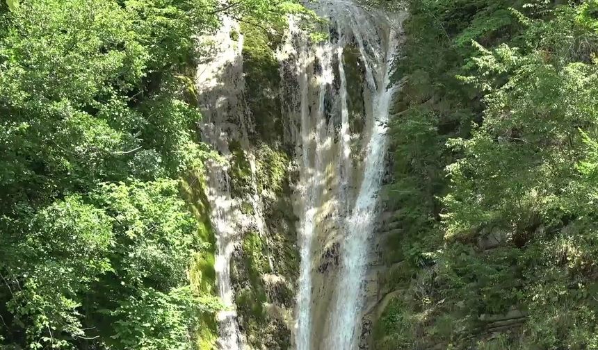 Karadeniz'in Saklı Cenneti: 28 Şelalesiyle Sinop Erfelek Tatlıca Tabiat Parkı Büyülüyor