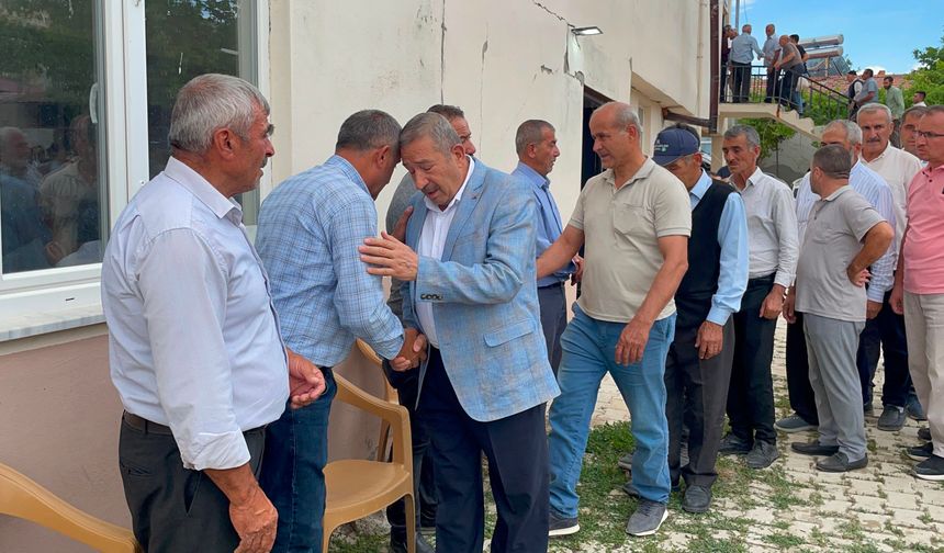 Arguvan'daki Katliam Gibi Kazadan Acı Detay: Düğün Dönüşü Yok Olan Koçkan Ailesi Darende'de Toprağa Verildi!