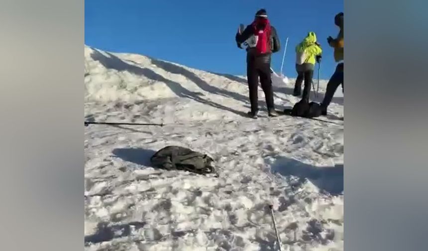 Ağrı Dağı’nda Zafer Tırmanışı: Dondurucu Soğukta Zirveye Ulaştılar!