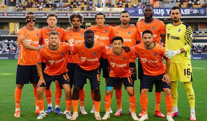 Başakşehir Lige Fırtına Gibi Başladı: Kocaelispor Engeline 2 Gollü Geçit!