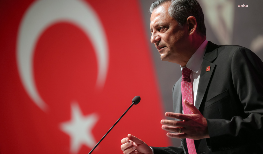 Özgür Özel'den 30 Ağustos Mesajı: "Bir Ülkenin Kaderini Değiştirmek Önce İnanmakla Başlar"