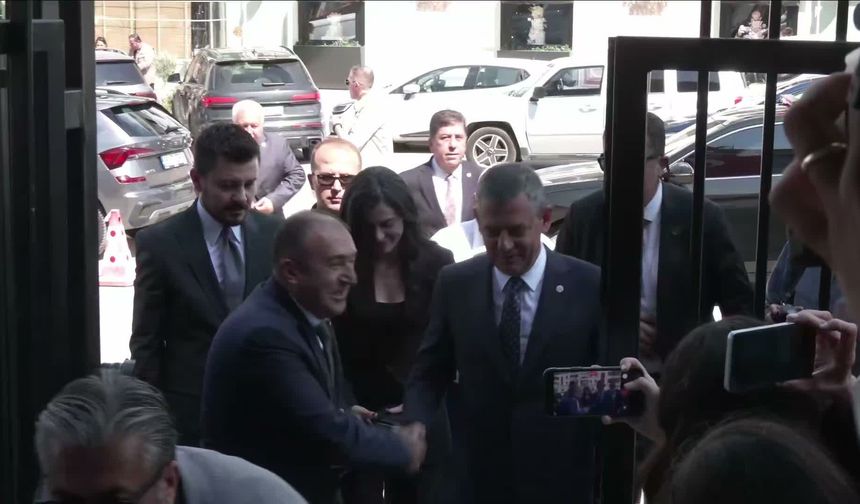 YENİ Parti Genel Merkezi Açıldı: Özgür Özel'den 'İktidar' Mesajı!