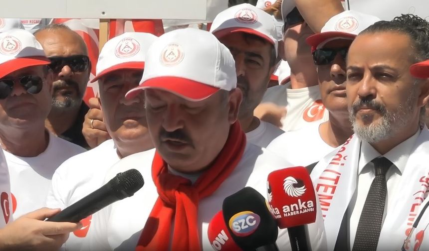 349 Kilometrelik Yürüyüş Ankara'da Tamamlandı: "Askerliğin Sözleşmesi Olmaz!"