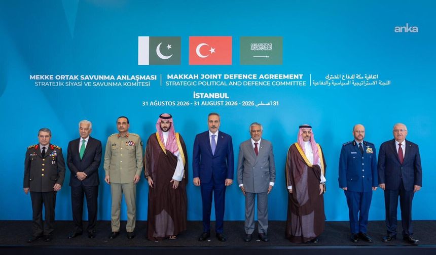 İstanbul'da Tarihi Zirve: Türkiye, Pakistan ve Suudi Arabistan'dan Mekke Ortak Savunma Anlaşması Hamlesi