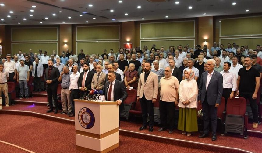 Deprem Bölgesinin Ortak Sesi Oldu: Sadıkoğlu'ndan Mücbir Sebep Mücadelesinde Tarihi Dayanışma!