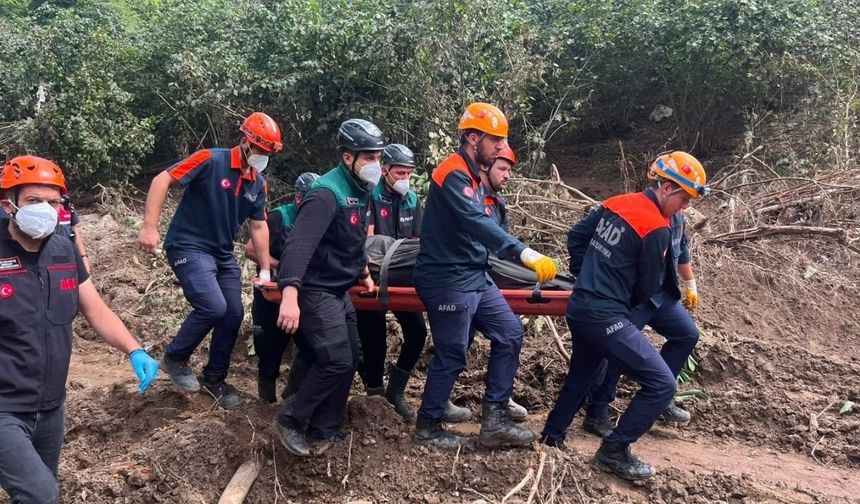 Giresun'daki Sel Felaketinde Acı Haber: 16 Yaşındaki Muhammed'in Cansız Bedenine Ulaşıldı!