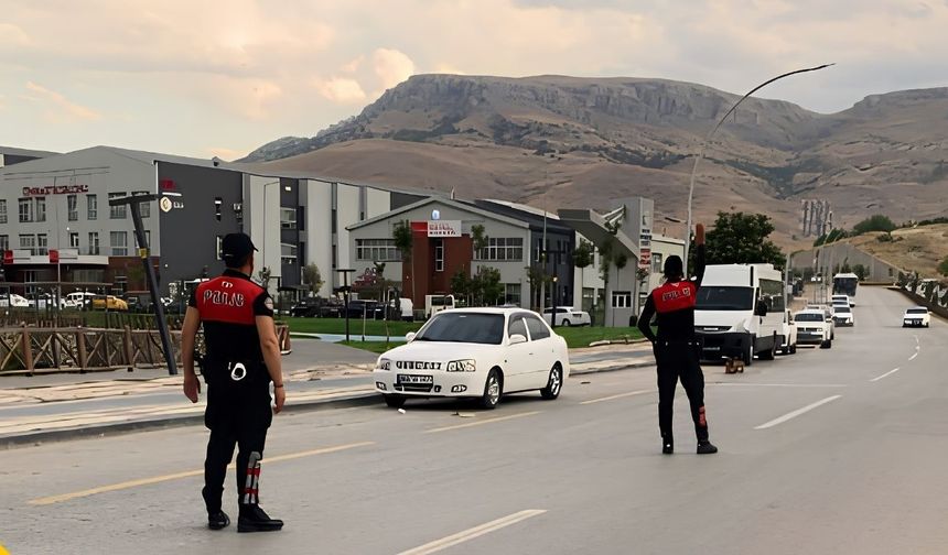 Malatya'da Dev Asayiş Operasyonu: Binlerce Kişi Sorgulandı, Suçlular Yakalandı