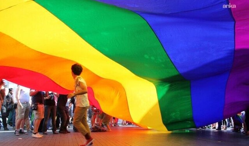 15 İlde LGBTİ+ Derneklerine Operasyon: KAOS GL'den 50 Gözaltı ve Erişim Engeli Açıklaması