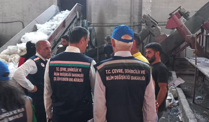 Akdeniz'de Mikroplastik Alarmı: Adana'da 13 Tesise 30 Milyon Lirayı Aşan Ceza!