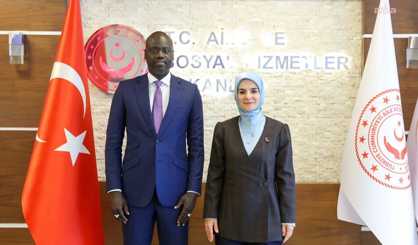 Bakan Göktaş, Senegalli Mevkidaşı Bassirou Sarr İle Bir Araya Geldi