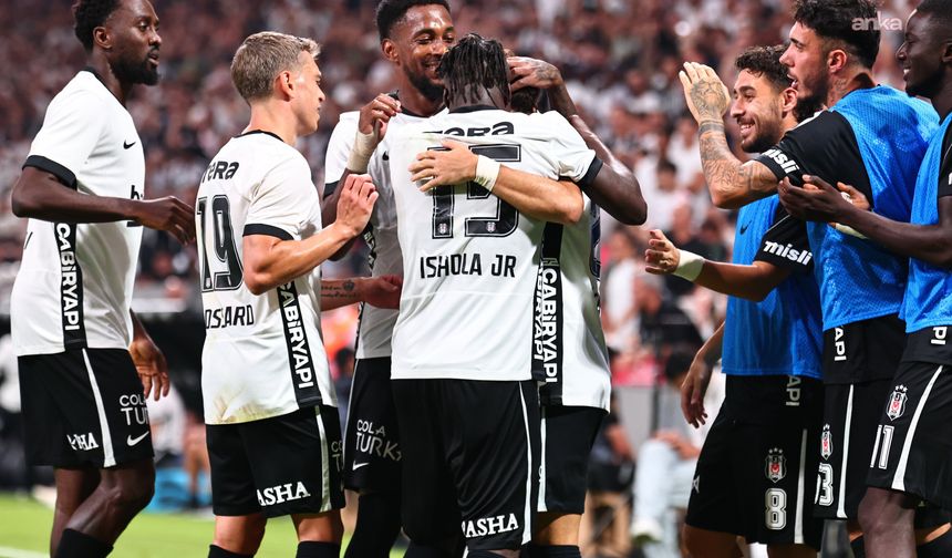 Beşiktaş Evinde Gol Oldu Yağdı: Arca Çorum FK Karşısında Dusan Vlahovic Şov!