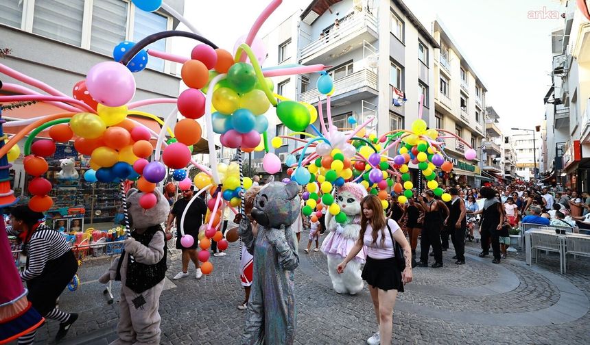 EFEST 2026 Efes Selçuk'ta kortejle başladı: Festival 8 Eylül'e kadar sürecek