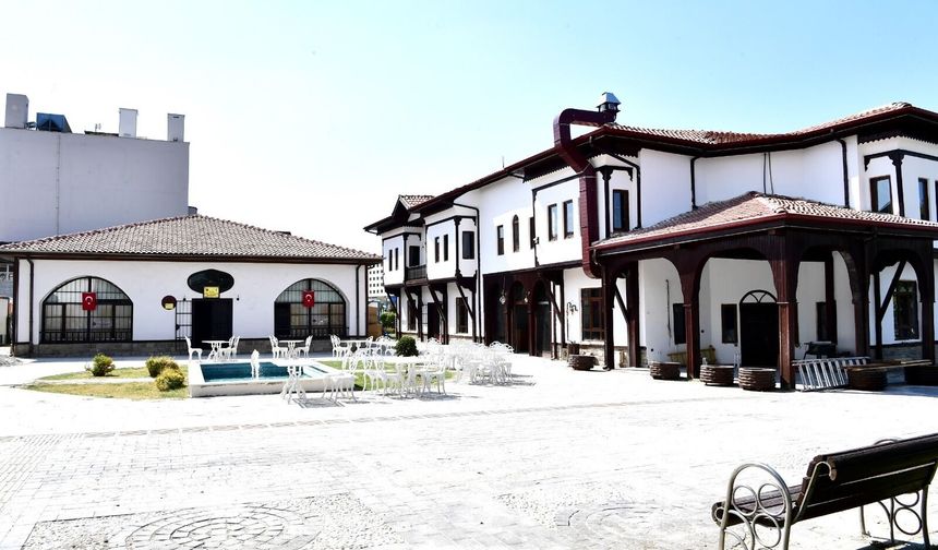 Malatya'da Tarihi Kerpiç Evler Canlanıyor: Bi’Mekan Kerpiç Evler Kapılarını Açıyor!