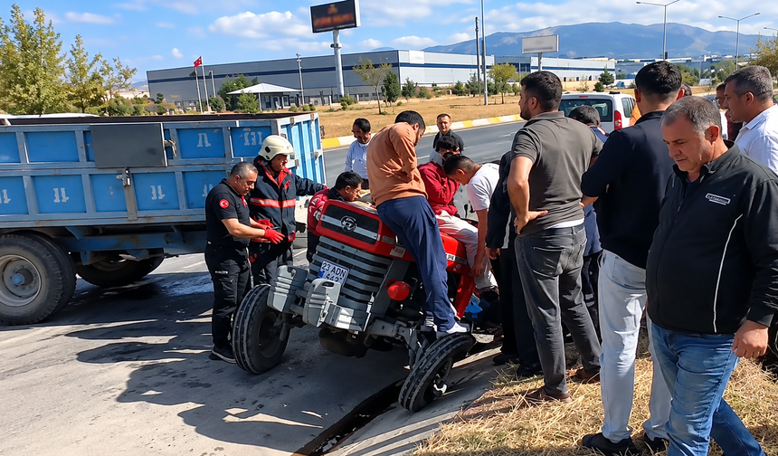 Malatya Havalimanı Yolunda Feci Kaza: Beton Mikseri Traktöre Çarptı