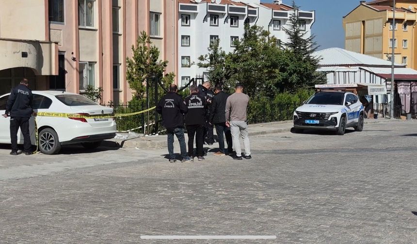 Malatya'da Sokak Ortasında Bıçaklı Saldırı: 5 Çocuk Annesi Kadın Hayatını Kaybetti