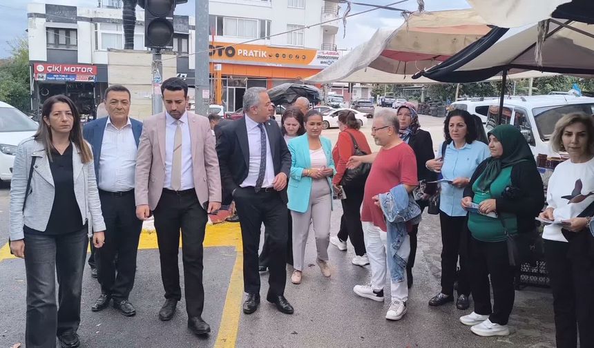Kadirli Pazarı'nda Yürek Yakan Tablo: 85 Yaşındaki Kadın "Çalışmadığım Gün Açım" Dedi