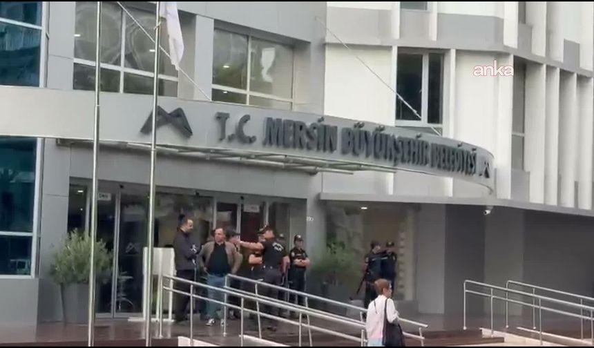 Mersin’de Şok Operasyon: Büyükşehir Belediye Başkanı Vahap Seçer ve 2 İlçe Belediye Başkanı Gözaltına Alındı!