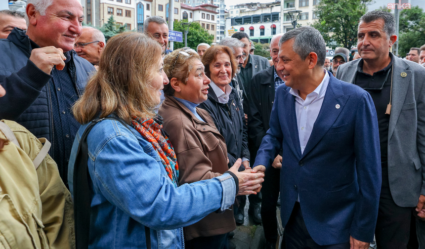 Özgür Özel Rize'de Konuştu: "Haksızlık Yapana, Zulüm Yapana Karşı Döndük Arkamızı Çektik Gittik"