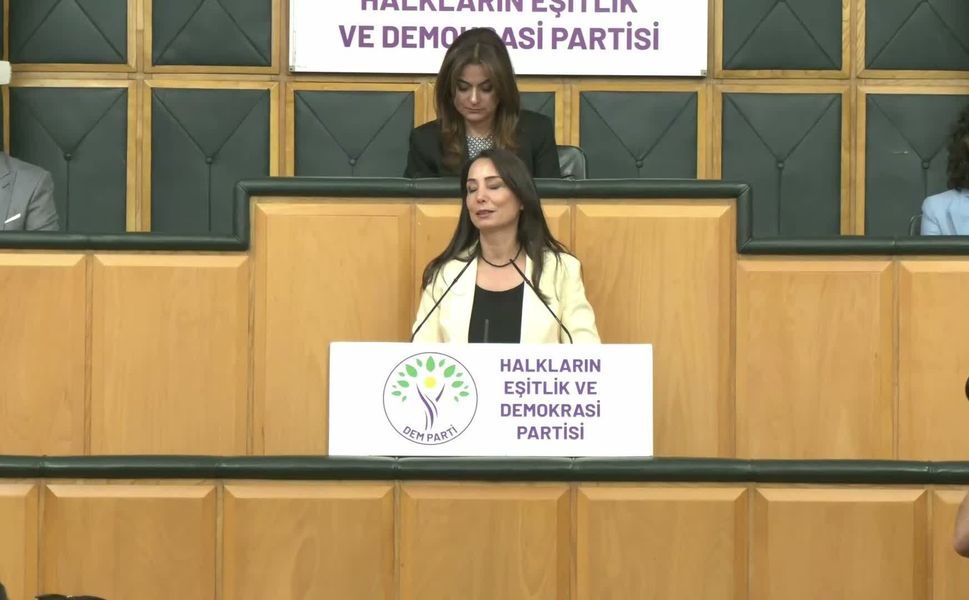Tülay Hatimoğulları'ndan Çerçeve Yasa Çıkışı: "Eve Varmakla Eve Dönmek Aynı Şey Değildir!"